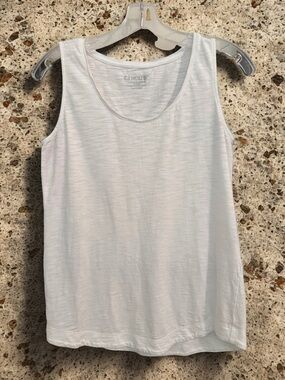 Chico's White Scoop Neck Tank Top Size 0